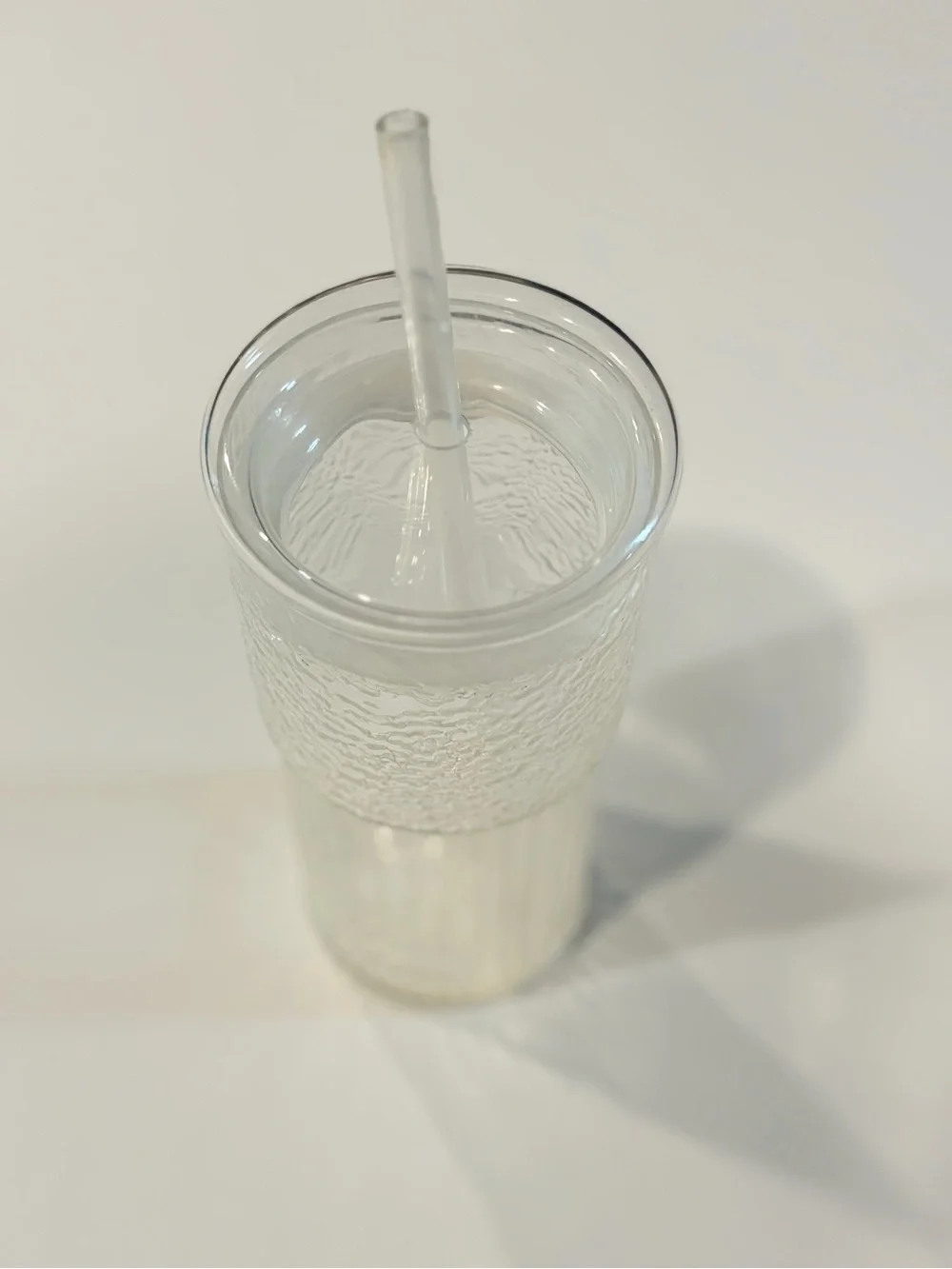 Clear Textured Glass Tumbler with Straw - Transparent